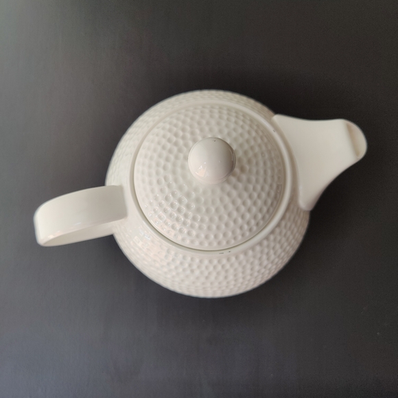 McIntosh china | porcelain | Golf ⛳ ball shaped Teapot 🫖 - Picture 2 of 13